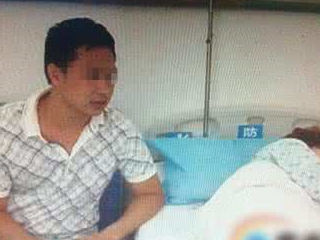 病重的時候前夫「送來150萬」我寧死不要，看他手裡的佛像：我瞬間悔恨羞愧 