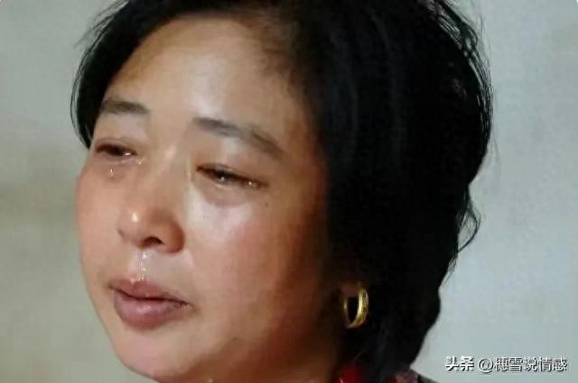 媳婦長得很漂亮！兒子婚前「我們第一次與未來親家見面」　但「看到親家公指了指腹部」我嚇出一身冷汗