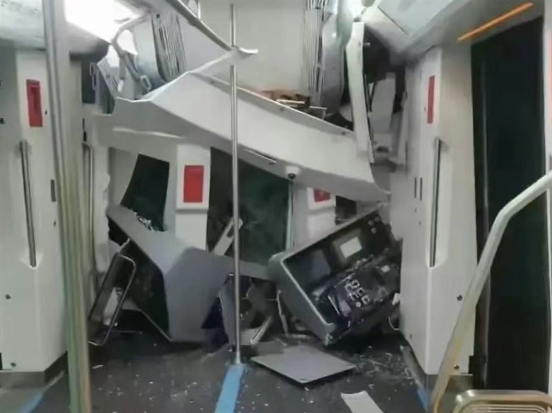 地鐵驚爆追撞！車頭扭曲成廢鐵「死傷狀況曝光」　