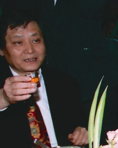 演藝大咖過世！留遺產「邱瓈寬分得1.3億」　家人怒批「半毛都拿不到」判決逆轉