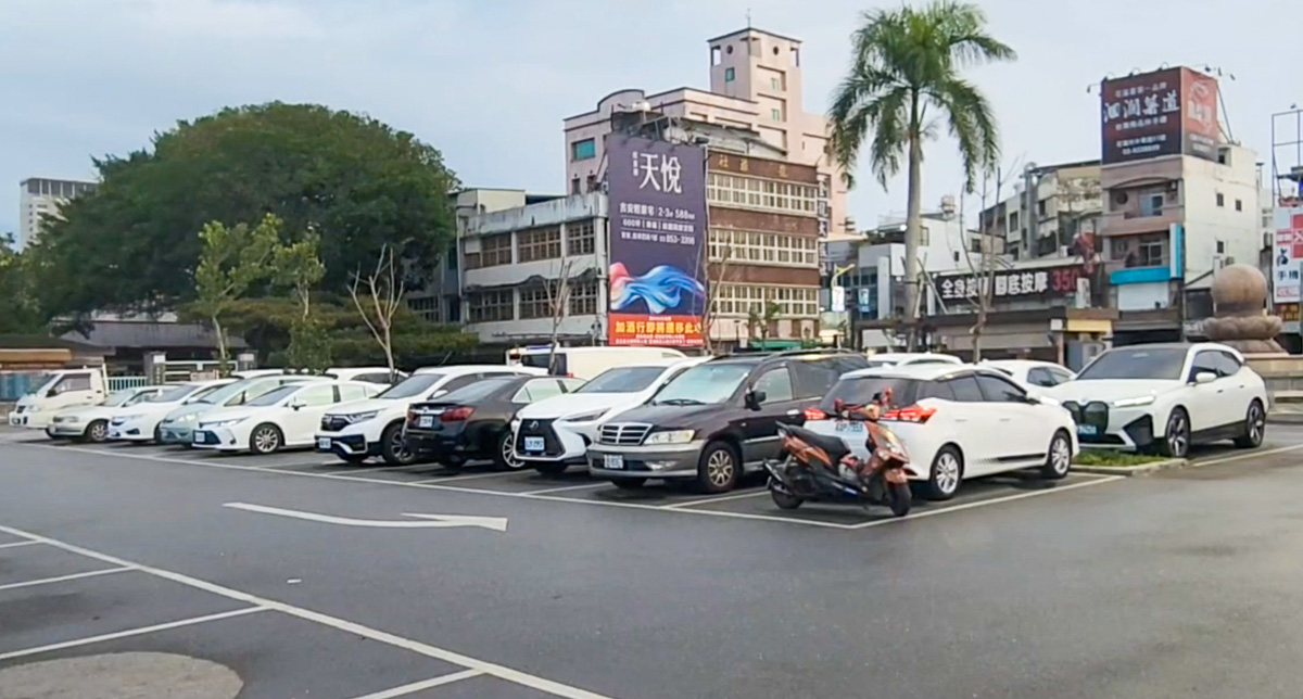 15小時連震180次！花蓮爸爸「帶兩女兒躲車上」畫面曝　當地人一夜沒睡「救護車響不停」