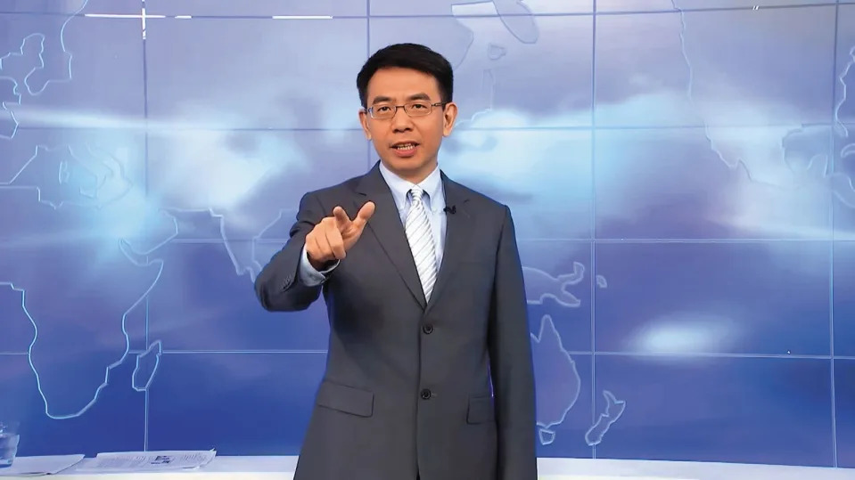 劉寶傑主持《關鍵時刻》出包了！「現場畫面流出」網傻眼：明明不同人