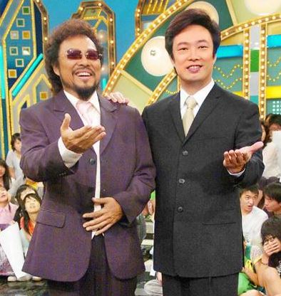 醫院捕獲野生張菲！女星勾手合照「驚見雙頰消瘦」　網憂病況「她笑笑解答了」