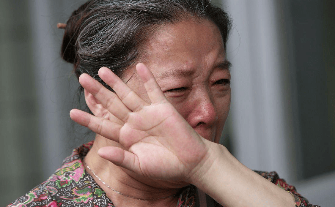有房又有退休金！我晚年「做過最蠢的事」，就是邀親妹同住「抱團養老」