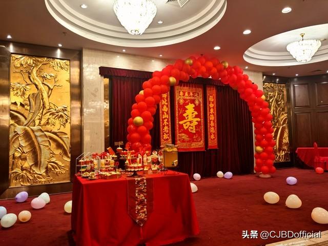 岳父生日「大辦3桌壽宴」吃了4萬4！沒人要買單「妻子叫我去」一陌生男子突出現...