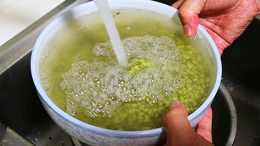 它是「夏天第一鮮」買到了趕緊吃！食用期很短「鮮嫩爆漿營養高」錯過可惜