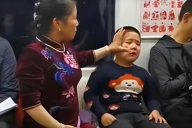 女兒賺超多！父親威脅女兒「你不出錢給弟弟買房我就絕食」　3天後「來到女兒家」打開門全家崩潰