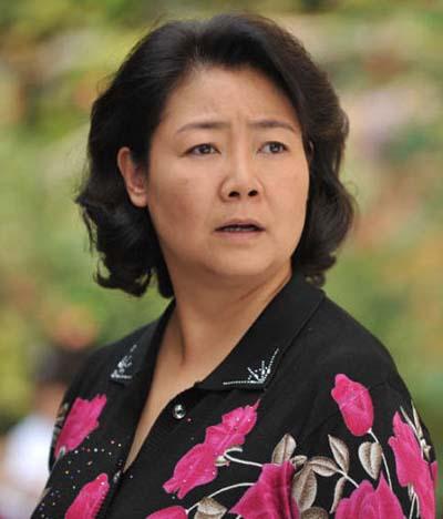 娘家阿公中風！婆婆深夜「突打給媳婦」忘記掛斷...「聽見接下來對話」她崩潰大哭
