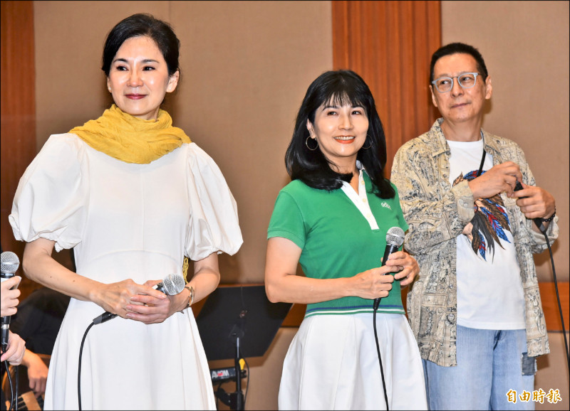 媽媽是玉女歌手！最帥星二代驚傳「雙喜臨門好消息」　「遺傳深邃五官」母子同框曝