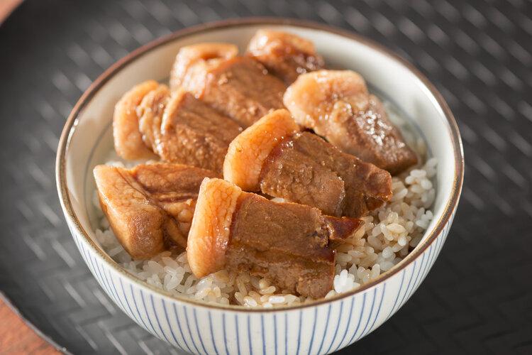  60歲大爺為健康「堅持2年半不吃豬肉」！ 再次做體檢「身體變化令人震驚」...