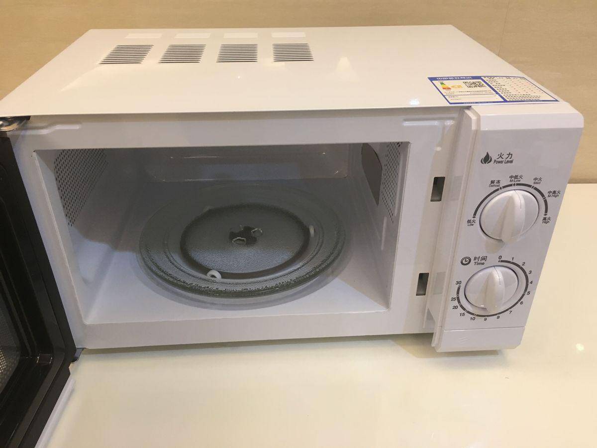 47歲上班族「常用微波爐加熱食物」　1年後患胃癌醫生嘆息：3點做錯了