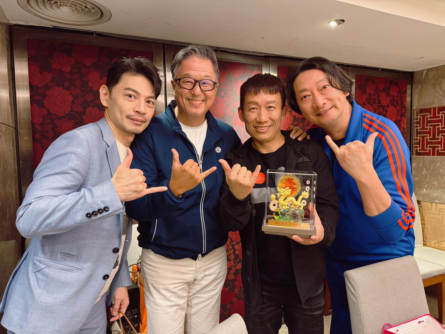 爸爸是郭子乾！23歲星二代創業「壓軸演出」全場讚爆　「處女秀顏值曝光」粉絲已融化