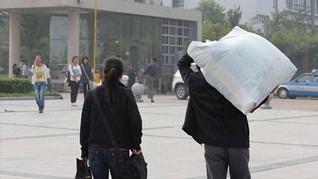 我有3個男閨蜜！丈夫表現大方「從來不阻止我們往來」　當我生下孩子後「才知道他有多可怕」