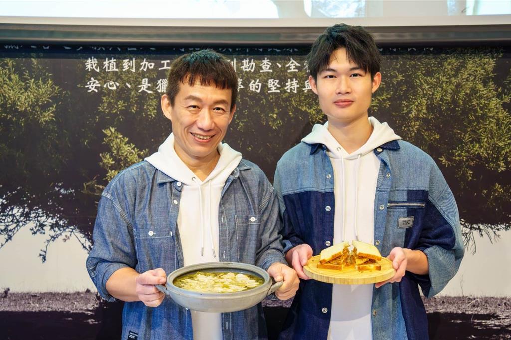 沒有媽媽了... 郭子乾喪母當晚「台上演戲爆哭」　「吃家常菜思母」遺憾喊：對兒很愧疚