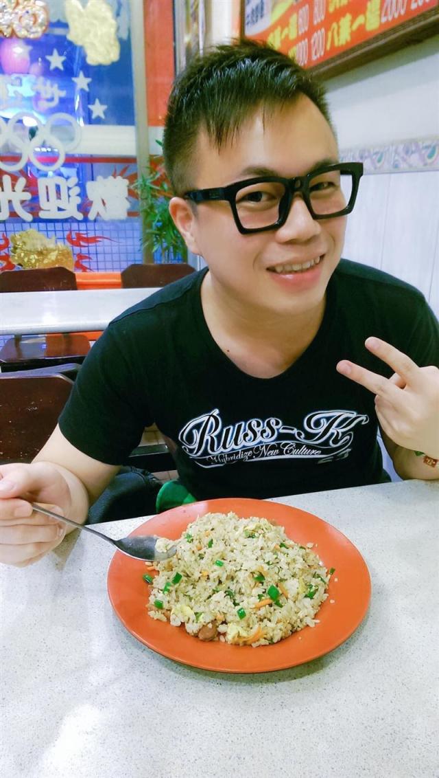 飆罵翻臉經紀人！余祥銓遭爆「夫妻表面恩愛」　他淚控「為了你陪酒還被嫌」：潑盡髒水