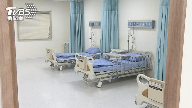 60歲媽媽「天天喊胃疼」又不看醫生　老婆「偷偷拿藥去檢驗」結果猶如晴天霹靂