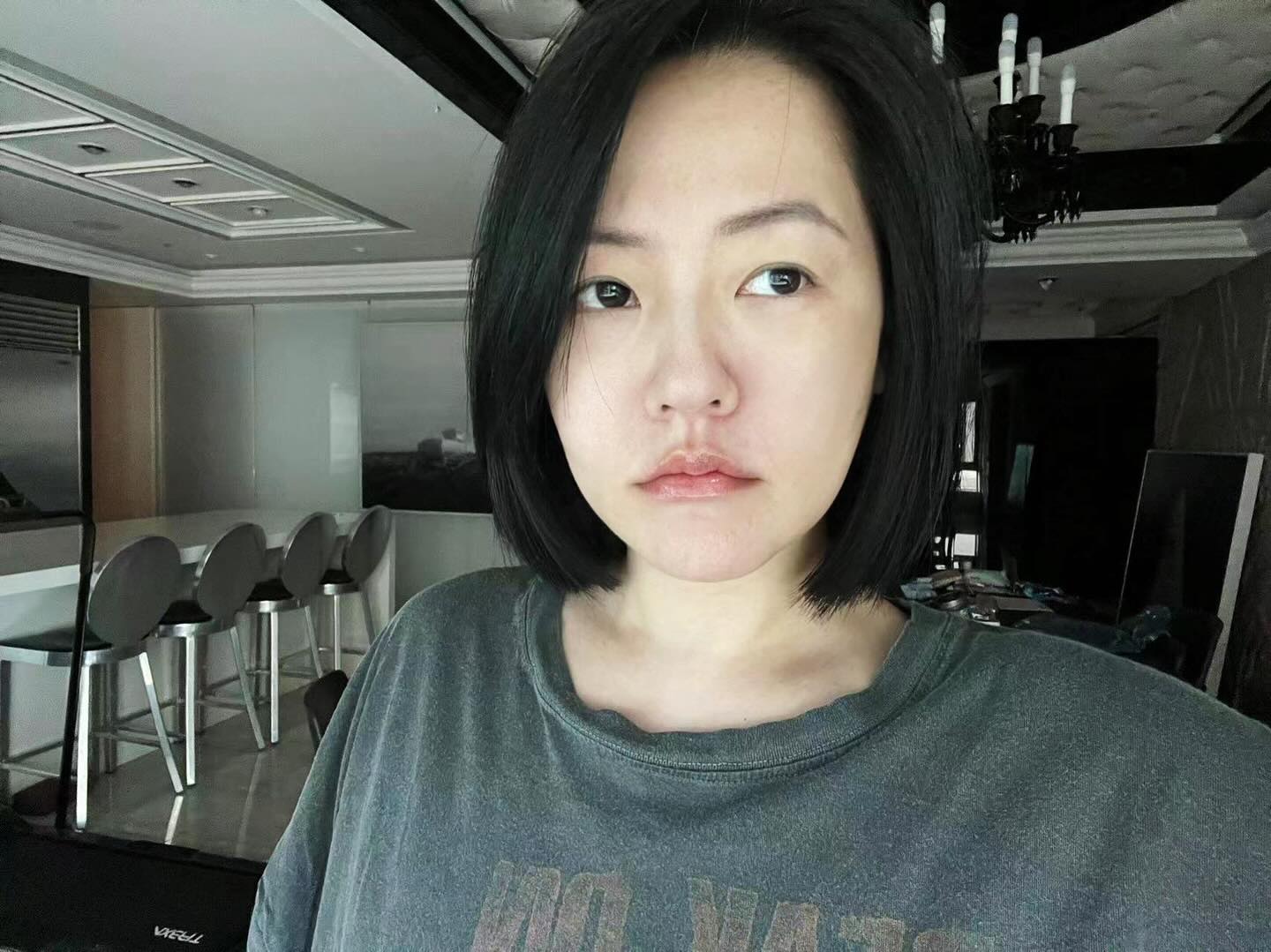 妹妹是大小S！徐家大姊「竟然50歲了」顏值超凍齡　「她曬手製禮物」藏45年洋蔥