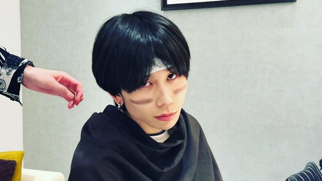 演唱會全取消！樂團主唱「驚傳猝逝」得年25歲　團員思念淚喊「別再搞靈異現象了」