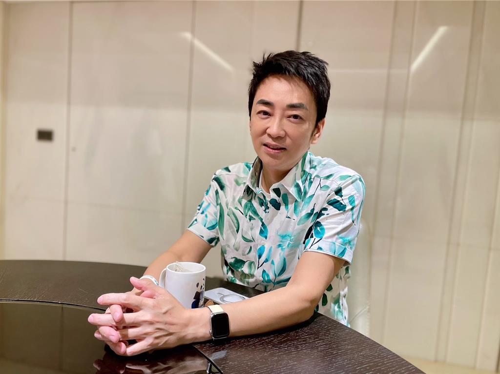 一手捧紅江蕙！樂壇才子「沒錢跑去演戲」爆積欠酬勞　「慘揭霸凌內幕」忍痛退圈