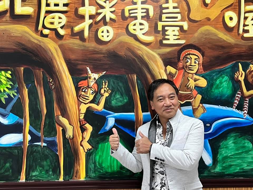 65歲大咖歌王「生日宣布有喜」 ！激動謝愛妻「甜蜜放閃」求粉絲幫忙