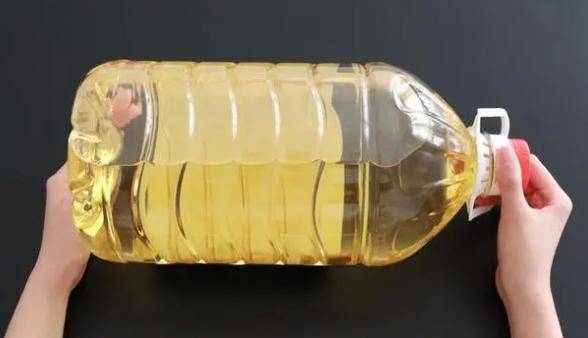 哪種油最不健康？醫提醒：「這3種油」能不吃就不吃！