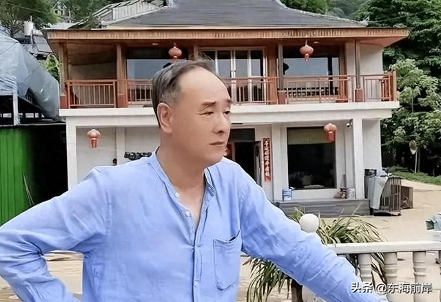 回農村養老！資深男星「自蓋2層樓小別墅」背山面水　坐擁大露台「一往前望去」美到驚呆