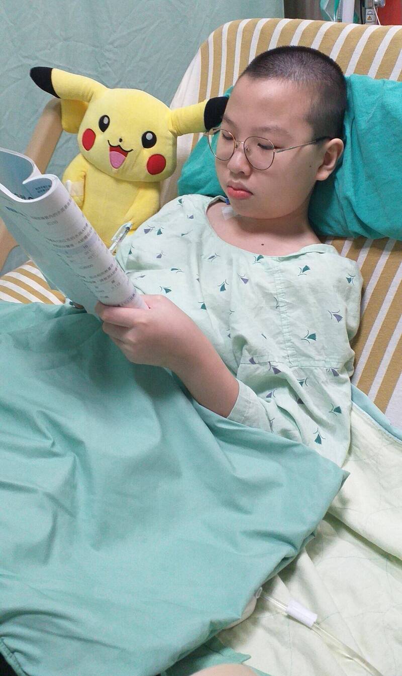 逆境中的光芒！新竹國中生邱子彧車禍截肢仍自學程式設計，榮獲2024總統教育獎