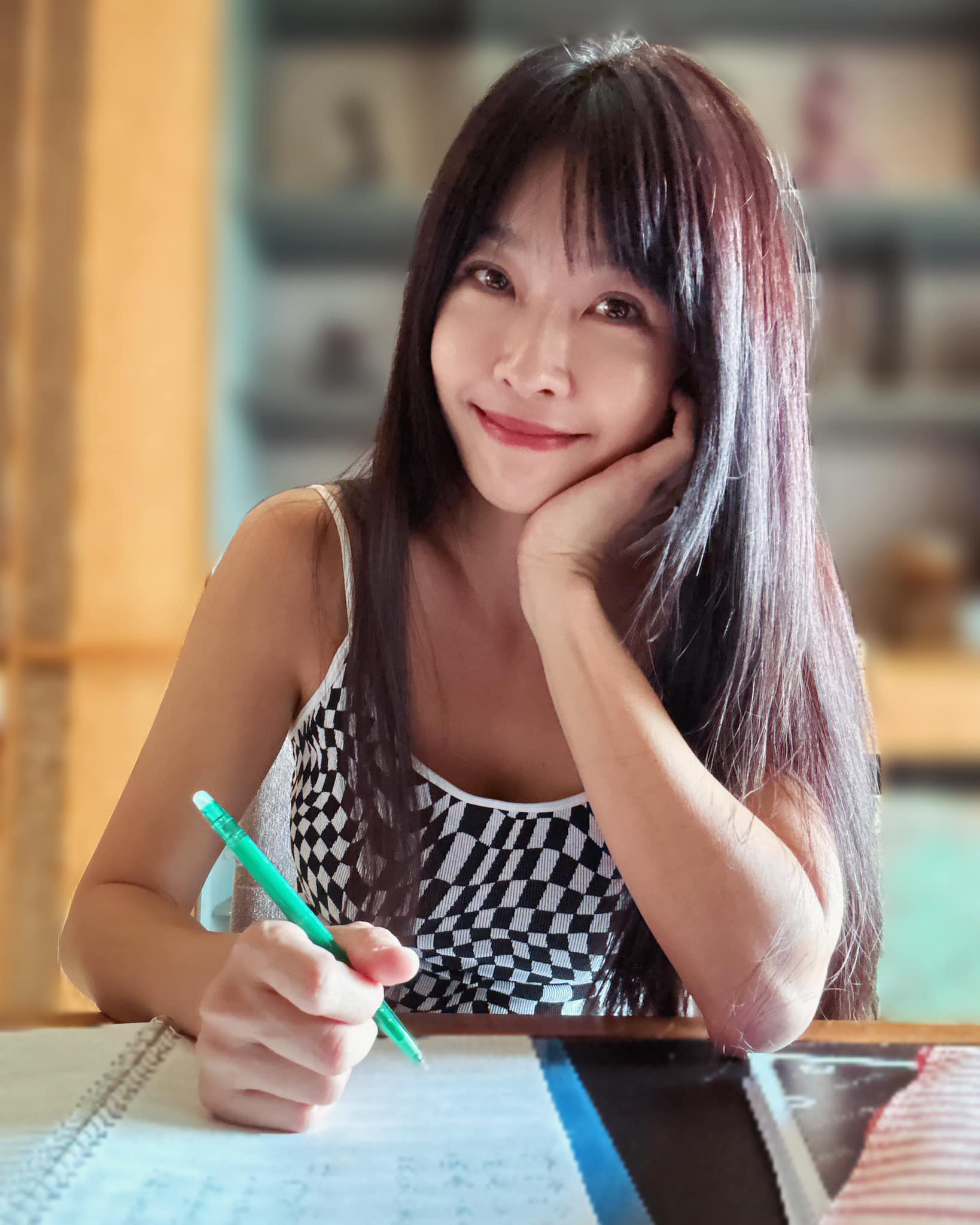 43歲上大學被酸「妳好意思嗎？」　女星「霸氣回1句」奪榜首錄取仍拼命補習