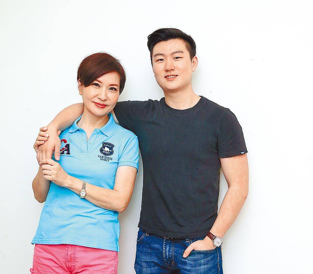 家有喜事！台灣最美主持爆「28歲獨子喜訊」背景超狂　「準媳婦超清秀」徐乃麟豪送6位數紅包