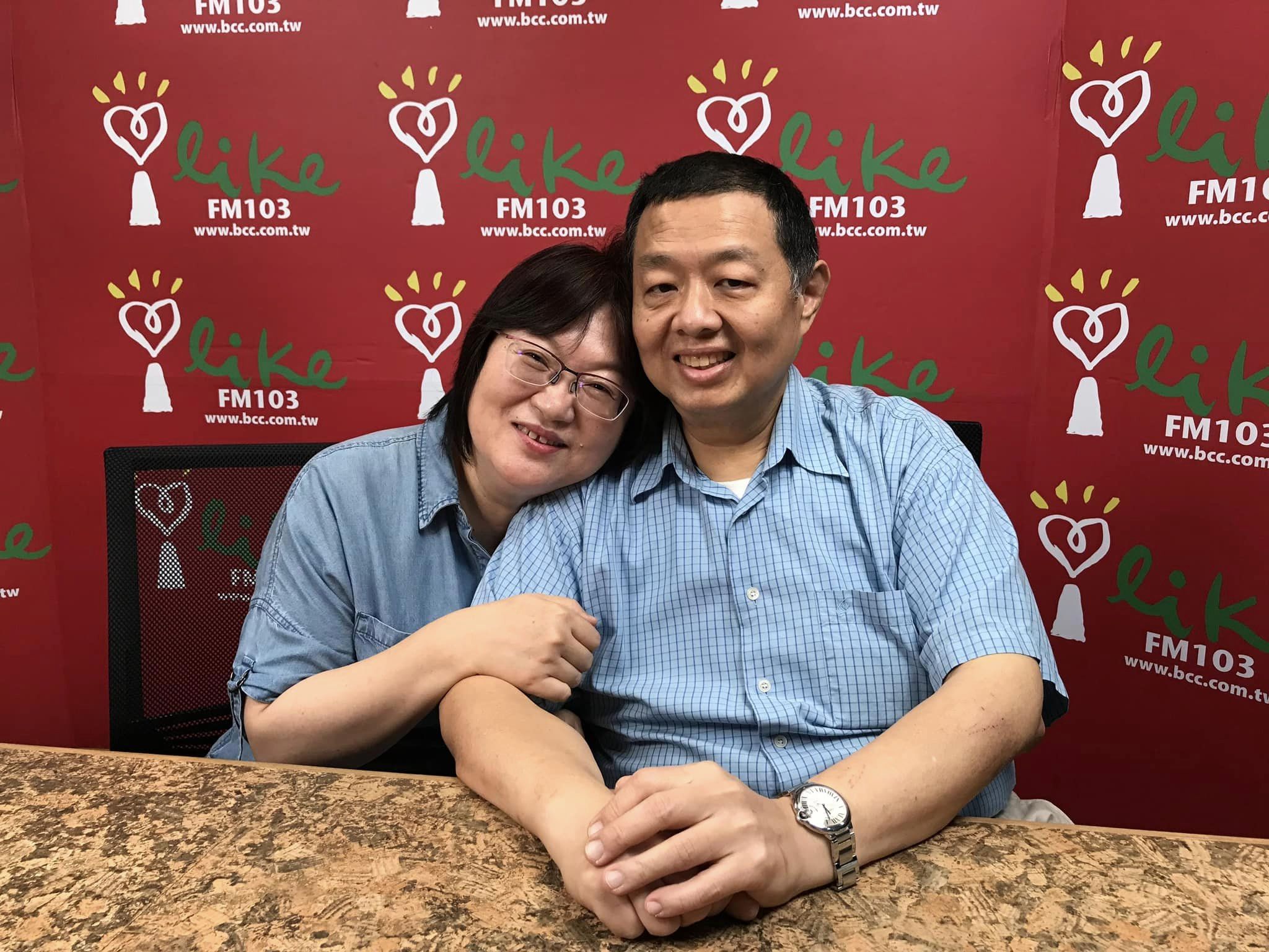 知名模範夫妻！大咖名廚「驚傳驟逝」享壽66歲　主持人妻子「悲痛證實噩耗」：他還是丟下我走了