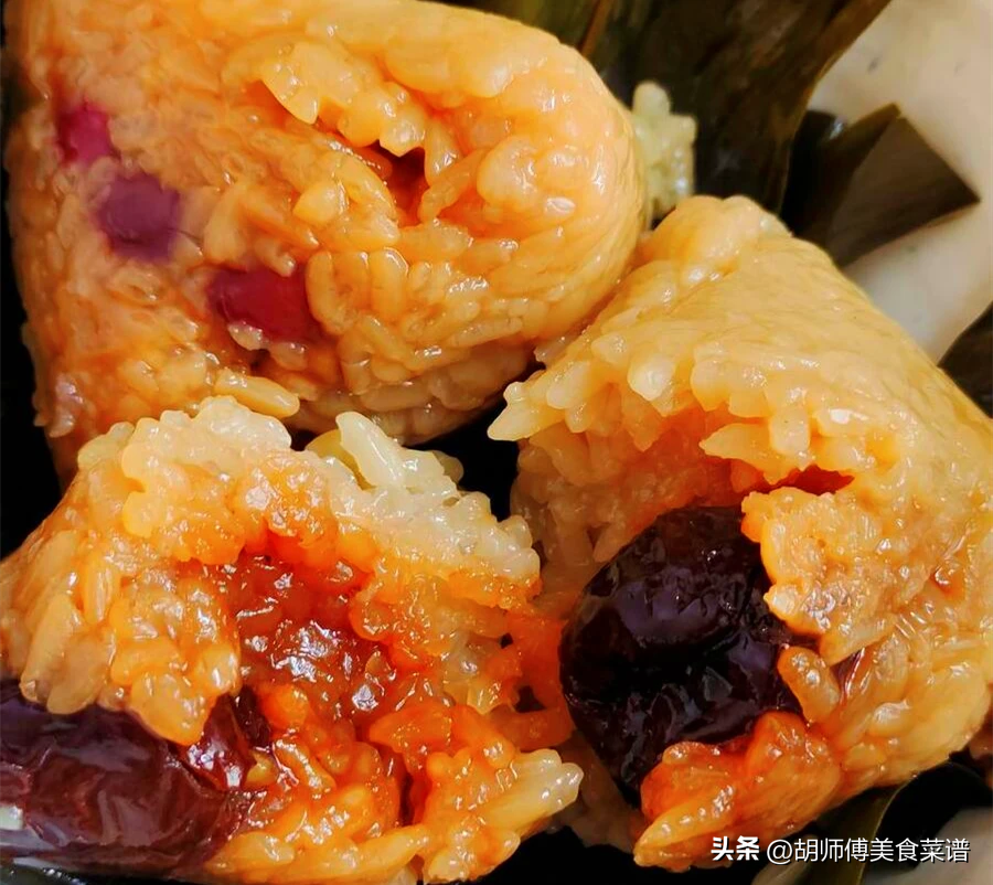 只加清水是大錯！廚師長分享秘訣「多加2樣東西」　煮出來的粽子又香又糯：還不夾生