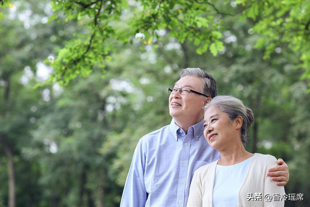 我是頂客族！42歲時「卻被診斷出肺癌」只剩半年　親弟一家連夜趕來「我姐財產都歸我」我老公傻了