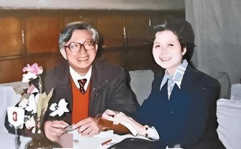 資深名主持逝世「一生奉獻30年」！晚年重逢初戀「臨終前向2兒道歉」...