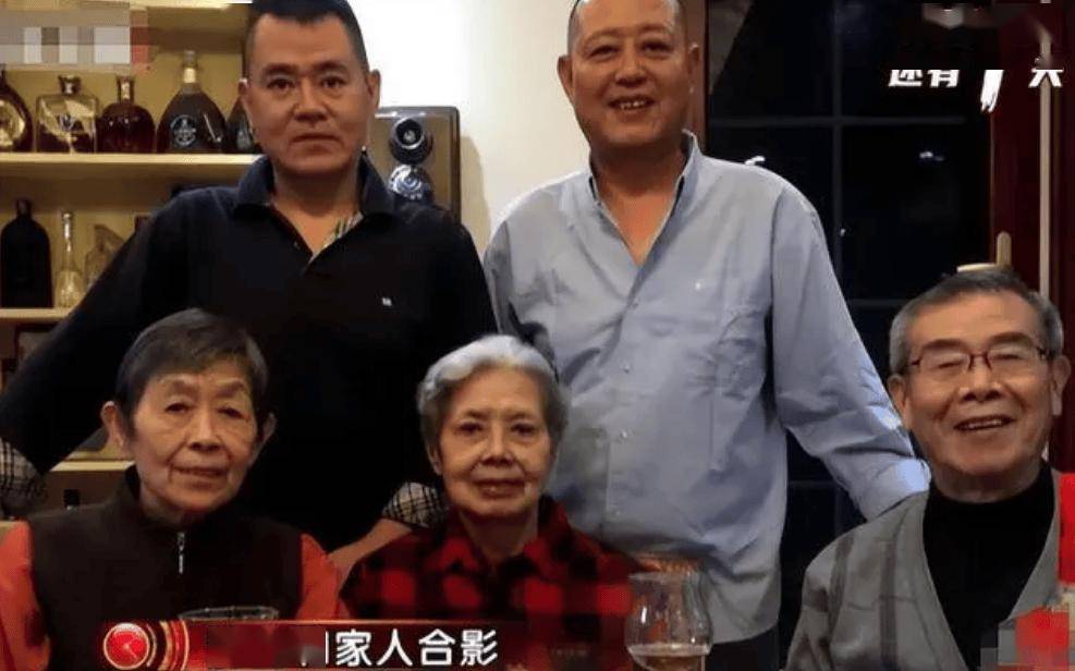 資深名主持逝世「一生奉獻30年」！晚年重逢初戀「臨終前向2兒道歉」...