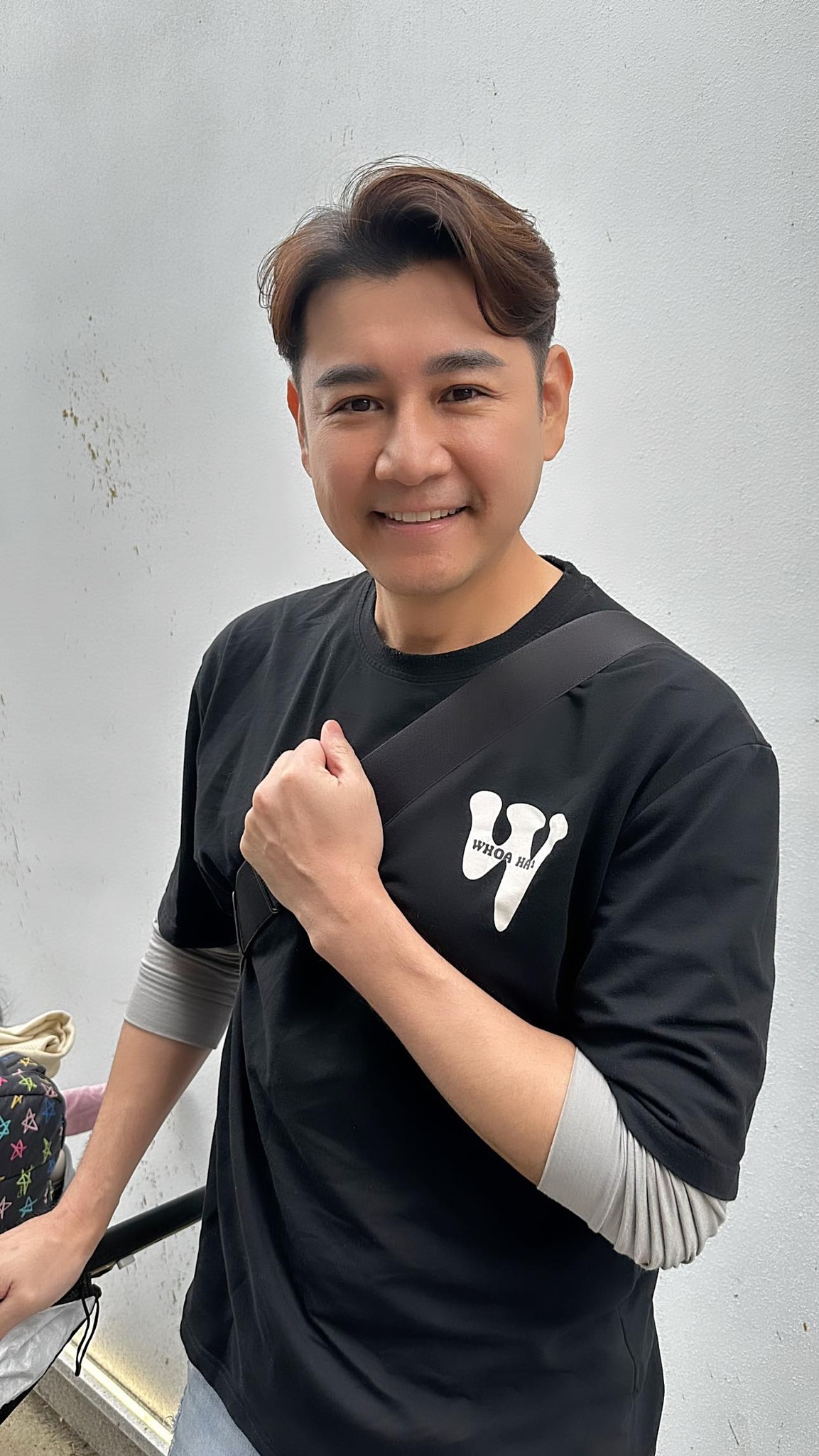雙胞胎男星報喜「愛妻產下龍寶寶」　全家合照曝光「小名藏美好寓意」