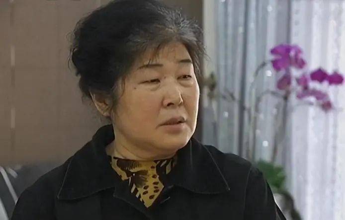 妻子昏迷腦死！丈夫不忍「悲痛拔氧氣管」　女同事一通電話「竟讓他鋃鐺入獄」...