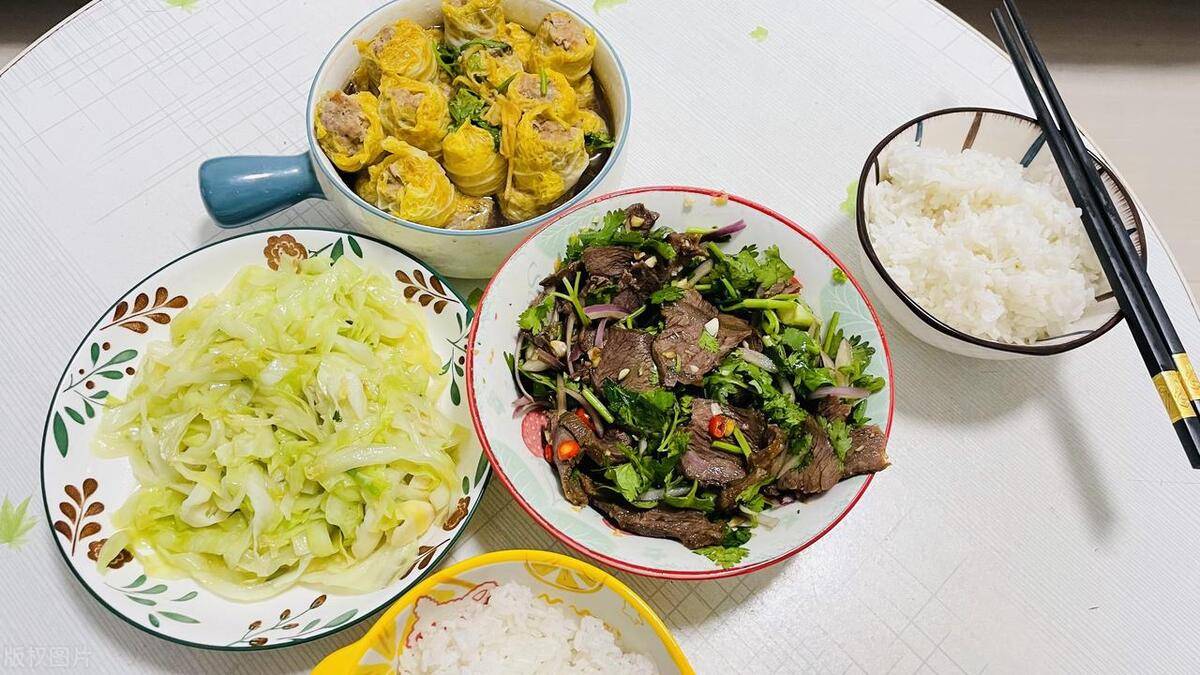 退休金有四萬元！婆婆想買榴槤試試「卻被兒媳阻止」　她「氣說六個字」兒媳傻了