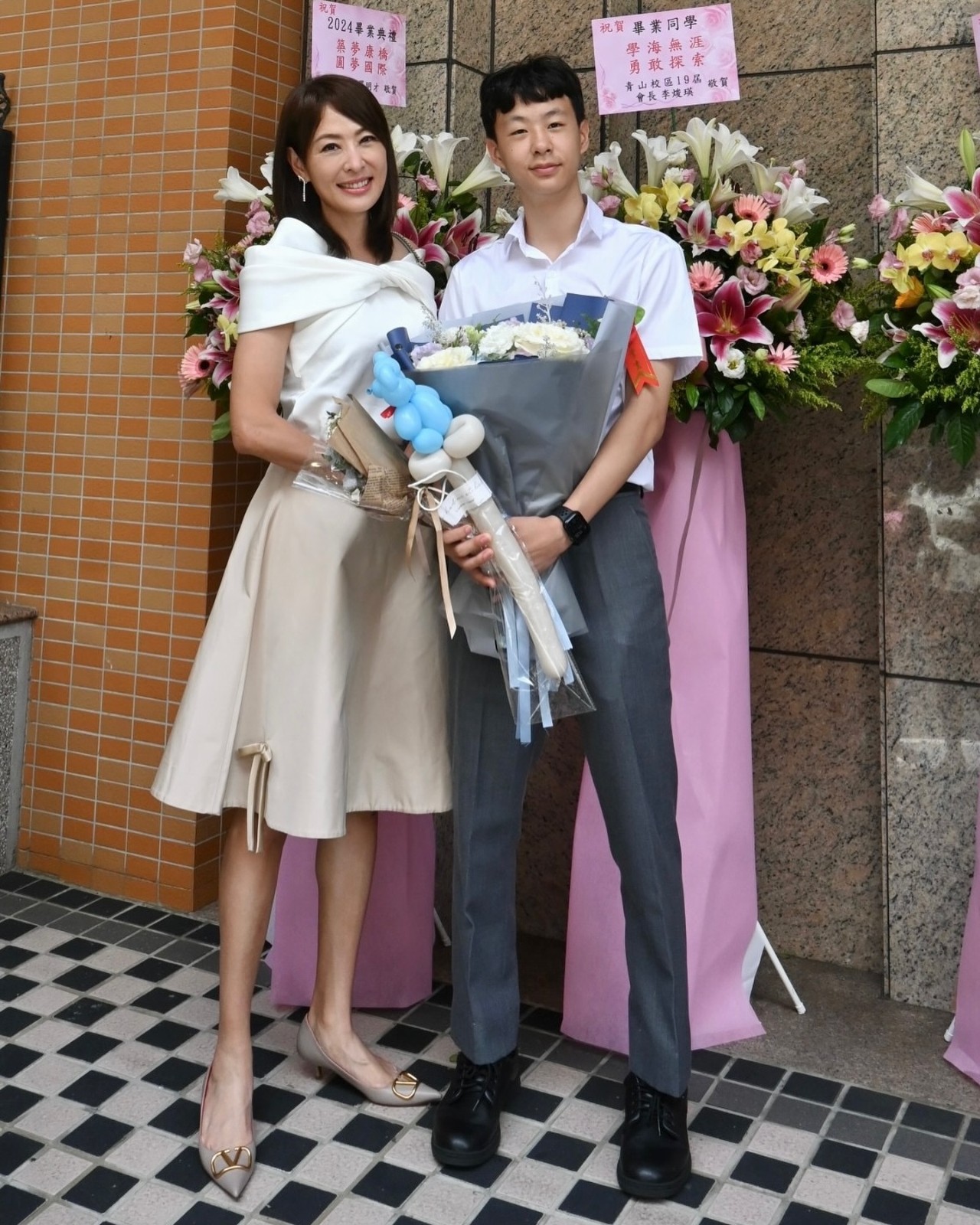 22年婚亮紅燈？賈永婕爆尪「帶別人老婆爽玩」不回家...「她樂勾小鮮肉」網讚像姊弟
