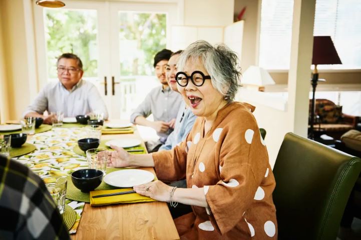 哪來的臉？頂客族夫妻「輪流被家人要求」送禮給姪子女　張口就要機車「沒孩子不是過很爽」...