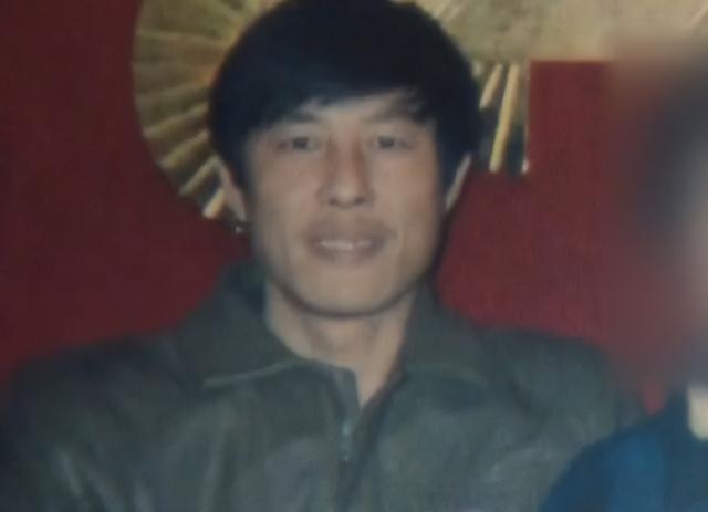 家有七手足！我被關10年「只有妹妹」來探望送暖，出去後撇一眼父親「我反手將她送入獄」