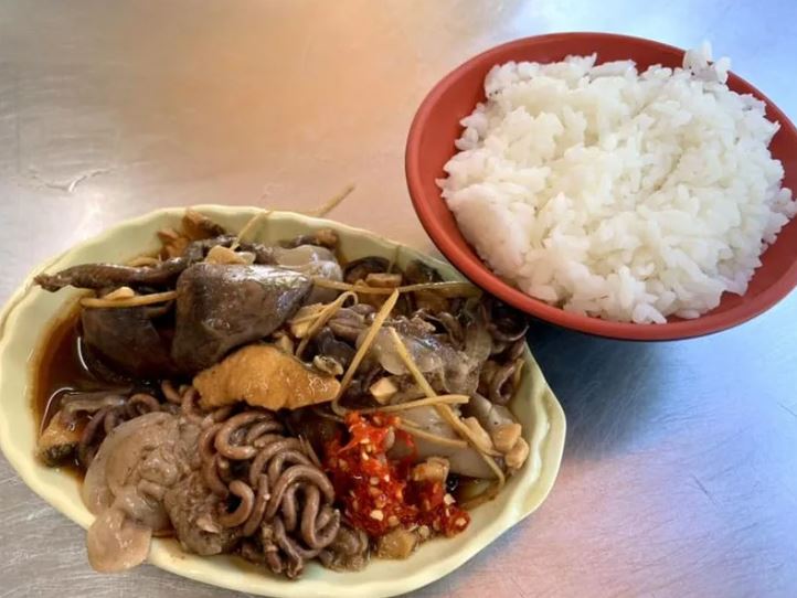 她嫁到台南「見餐桌上一菜色」害怕直搖頭！老饕一看發瘋「是當地人超愛極品」