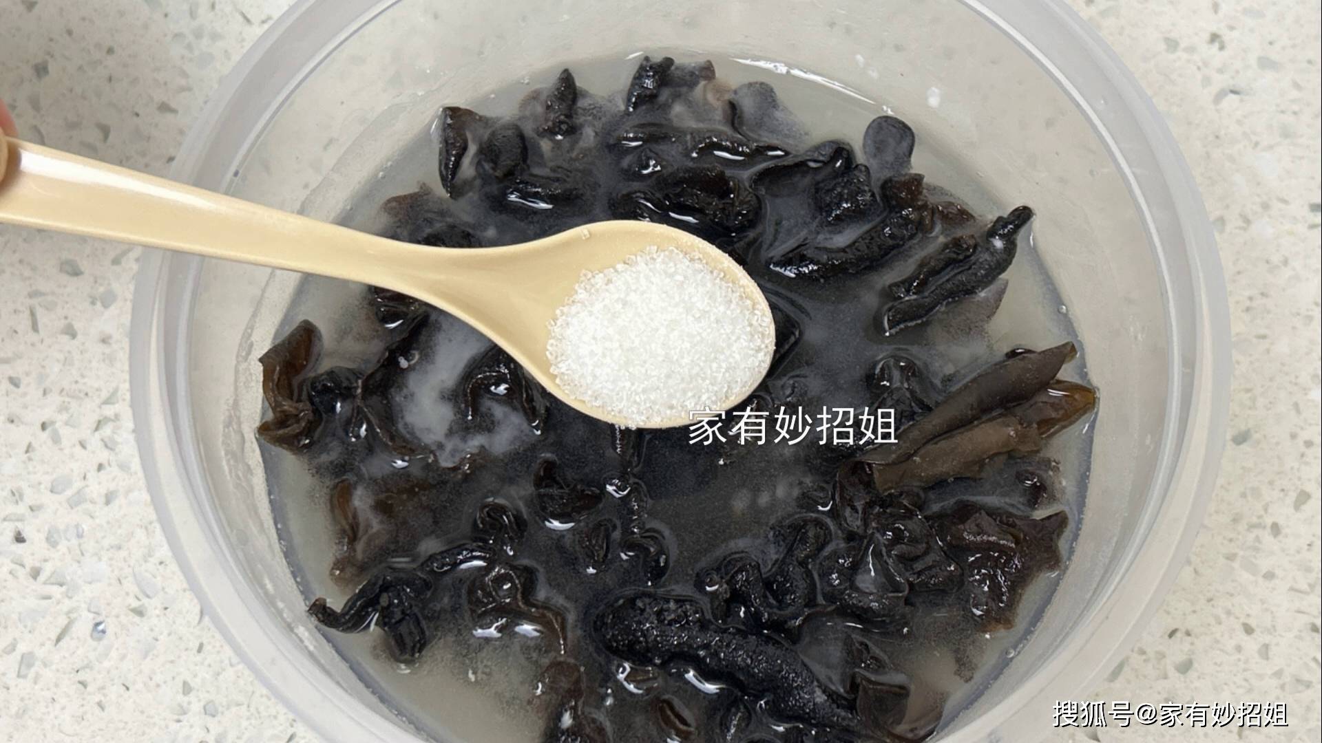 木耳「不要直接用水泡」蟲卵全吃下肚！「教你正確做法」真的太實用