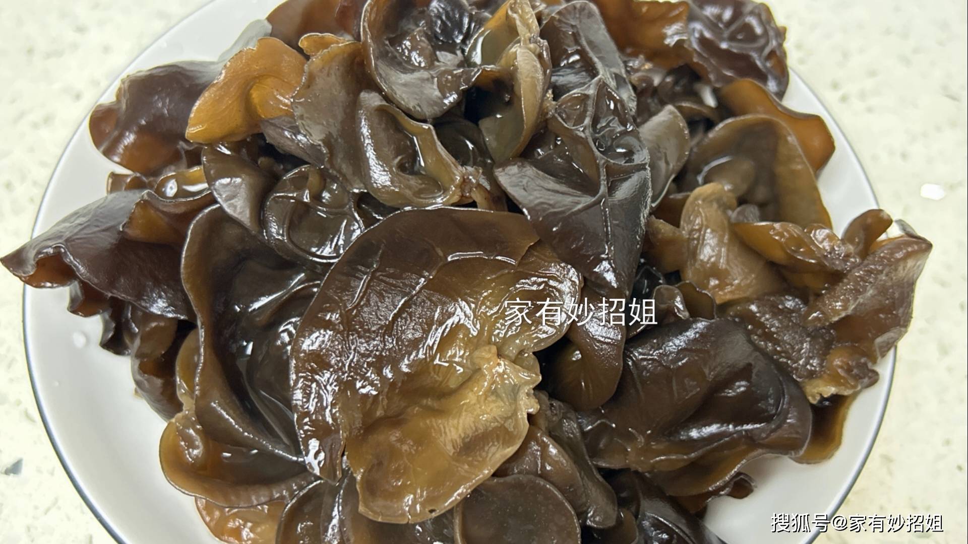 木耳「不要直接用水泡」蟲卵全吃下肚！「教你正確做法」真的太實用
