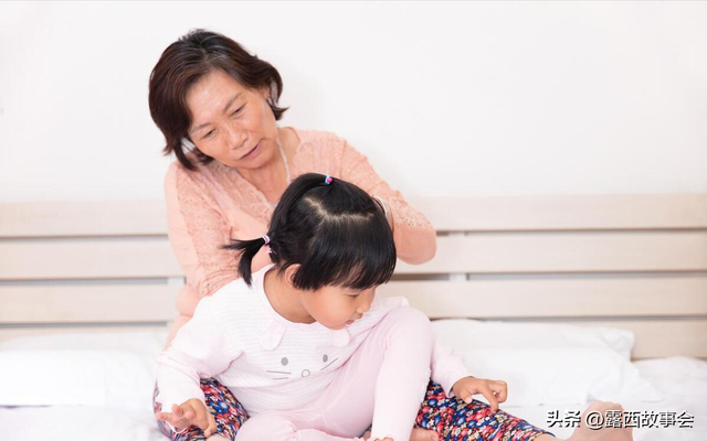 住兒子家幫帶孫6年「還每月補貼生活費」！但因為幾顆荔枝，我終於請醒「隔天收拾行李回老家」！