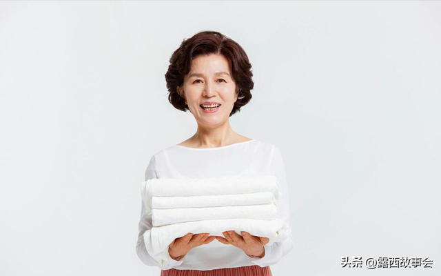 住兒子家幫帶孫6年「還每月補貼生活費」！但因為幾顆荔枝，我終於請醒「隔天收拾行李回老家」！