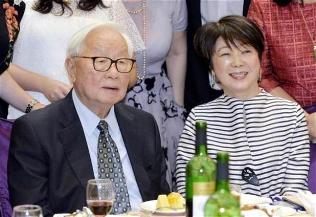 1.2億賣掉夏威夷別墅！張忠謀退休「最愛定居台灣」　夫人偷爆「晚年很精彩」天天都有事做
