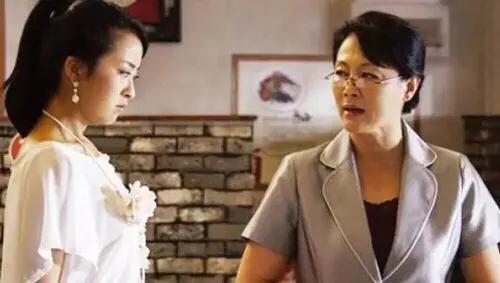 我與婆婆不和！她住院動手術「我也沒去探望」　她出院後「發來簡訊」讓我瞬間淚奔