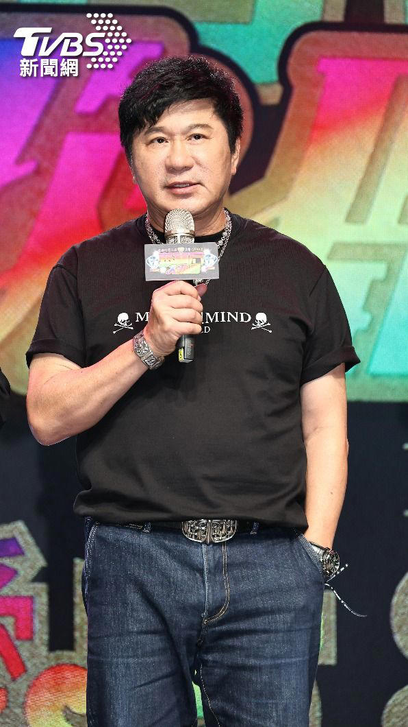 捕捉野生胡瓜！搭捷運「坐博愛座」被認出超驚喜　「搭到一半飆粗口」畫面驚呆網友