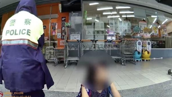 女大生遭隨機攻擊！台中國小女童「見義勇為上前救人」　怒推倒兇手「早就想教訓她了」