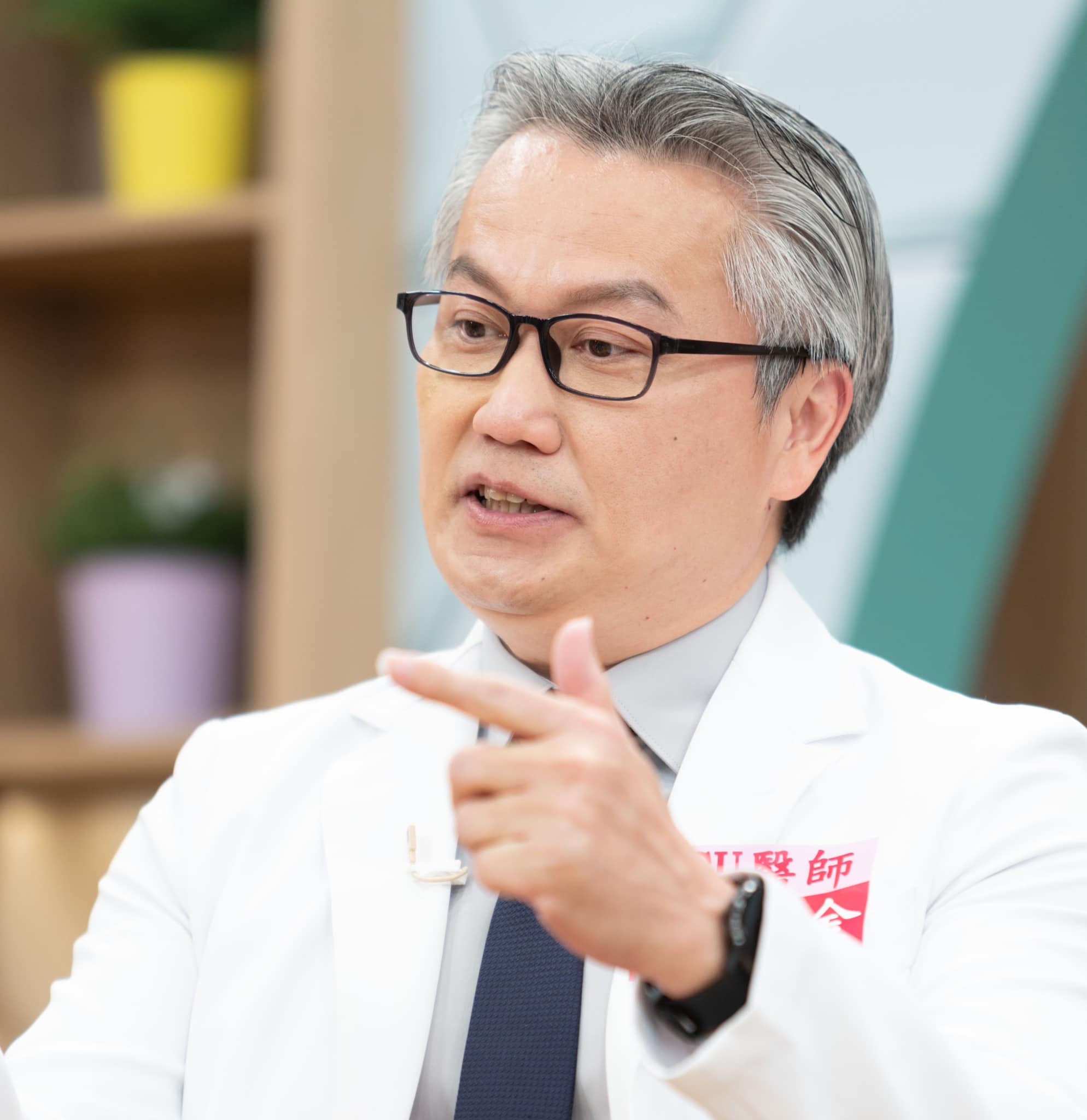 病患時間剩不多！家屬想請「乩童來病房看看」陳志金答應　「接下來舉動」暖哭萬名網友